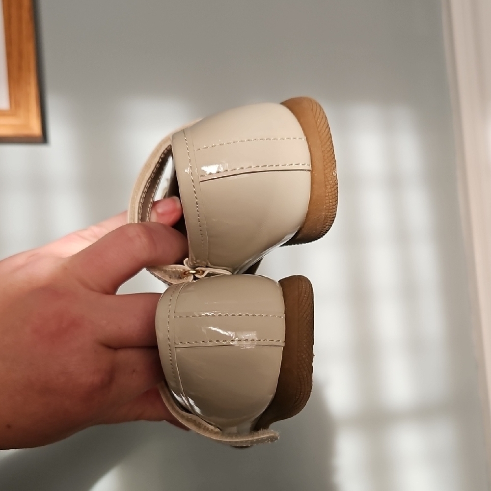 Rachel Shoes Cream Dress Shoes with Floral Accents - Picture 5 of 5